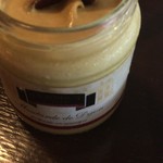 ビストロモンマルトル - マスタードもイイですね
