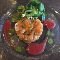 ビストロモンマルトル - 前菜 最初に サーモンのタルタル