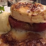 クレープリー・アルション - 「紅玉林檎のオーブン焼きグラタン仕立て、塩キャラメルのシーブスト添え」