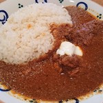 ヤーマ・カーマ - スパイシーチキンカレー972円（税込）