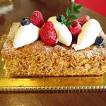 Patisserie Chez KOBE - ミルフィーユ３，４５６円（税込）