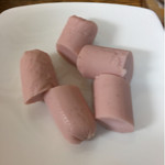 かんづめや - 魚肉ソーセージは1本¥150、それを加工してくれた図