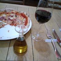 Osteria UVA RARA 横浜 - 