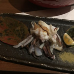 匠 - ミズイカの活き造りの耳や下足は塩焼きか天ぷらにしてくれます。今回は塩焼き！普通塩と抹茶塩で！