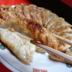 新ちゃん - ぎょうざリフト