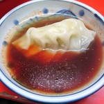 新ちゃん - 水ぎょうざタレ　これはコチュジャンを酢で溶いたタレ