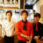 お肉屋 けいすけ 三男坊 - ホスピタリティ抜群なスタッフ（写真の許可を頂いています）