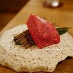 お肉屋 けいすけ 三男坊 - 高森和牛の極上塊焼き