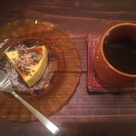 ユララ - ココナッツカボチャプリン　浅煎りラオス珈琲