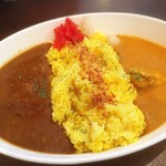 Diletto Curry Via - 相がけカレー(バターチキン&牛スジ赤ワイン)