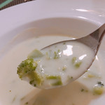 グランブルー - ブロッコリーのスープ