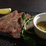 グランブルー - 石垣牛のタン