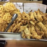 山内うどん店 - 藤原屋の天ぷら、た～っぷり♪