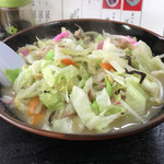 薩摩 - ちゃんぽん卵抜き！あの美味しいラーメンのスープを使われてますが野菜からの水分や旨み成分との相乗効果が無い
      やや残念