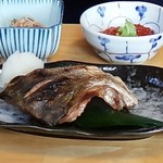 みね家 - この日のおまかせ定食はコチラ