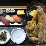 利根鮨 - にぎり(半人前)とミニ天丼のセットうどん付1,080円