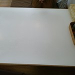 らーめん榎穏 - 【2016.11.28(月)】テーブル席