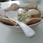 らーめん榎穏 - 【2016.11.28(月)】チャーシューめん(並盛・180g・手打ち麺)880円