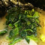 麺家ゑびすIEK - ほうれん草。結構多め。