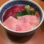 焼津さかなセンター　山水 - 大とろ・赤身丼:アップ