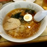 湖上レストラン 鏡ヶ池 - ふつーのラーメン。シンプル！