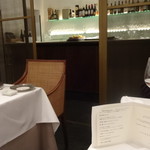 スリオラ - 内観