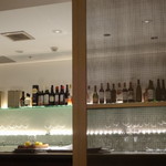 スリオラ - 内観