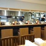 新橋　岡むら屋 - カウンター席