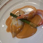 La. Rose Provence - 魚料理・スズキとエビのポワレ、ウニソース掛け
