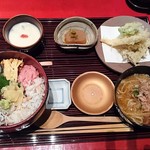 ふくい、望洋楼 - 蟹しらすちらし膳と越前おろし蕎麦御膳1850円