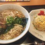 Chiyuu Kahanten Wakamatsu - ラーメン定食