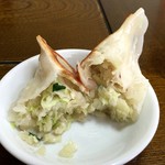 青竹手打ラーメン 日向屋 - 餃子の餡