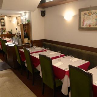 お洒落な店内は、レトロ感のある雰囲気で落ち着かせてくれます