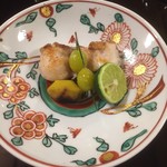 京都 吉兆 - [焼物]
      甘鯛塩焼、栗、銀杏