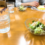 杏亭 - サラダで野菜摂取