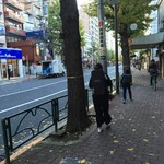 エーグルドゥース - こちら、お店の前の通り