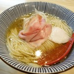 自家製麺 くろ松 - サービス（梅）かけそば白醤油    チャーシュートッピング(^^;