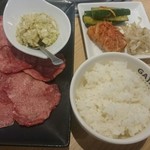 Bira Risutorante Gaya - 熟成肉牛タンランチセット1814円