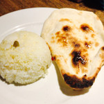 ライス、ナンのハーフ&ハーフ