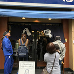 お好み焼き 八昌 - 入口の行列