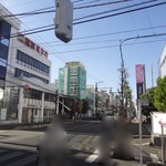 eclat - 井ノ頭通り沿い、右手ビルの地下
      