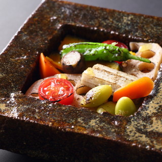 Ceramic artist “Koichi Uchida” x vegetables carefully selected by vegetable sommelier