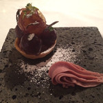 オーベルジュ・オー・ミラドー - デザート２皿目 ぶしみのりの赤ワインコンポート2016.11撮影