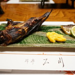 料亭石川 - ハタハタ・・焦げているワケではありません。