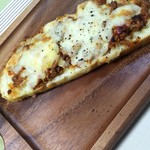 hori pan - フォカッチャのキーマカレーのせ