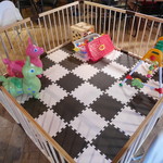 ビストロ酒場 ウラロジ - ランチタイムはキッズスペースがあります！