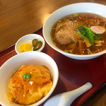 中国料理 季津 - ラーメン ＋ ミニ天津飯 670円