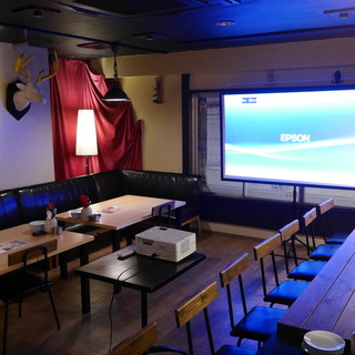 貸切プランのご利用時はプロジェクター＆マイクの貸出しが無料！