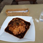 スカイラウンジ クレア - きのこのデミグラスソースオムライス。