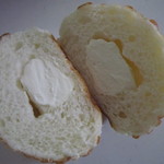 石窯パン工房 アイグラン - 2016/11④カマンベール断面